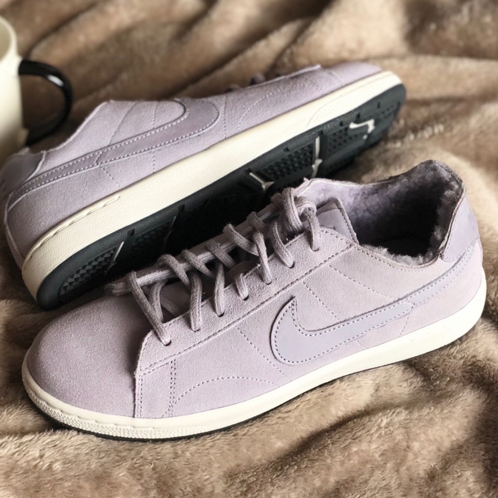 Nike Womens Tennis Sneakers - Low Rise - Purple